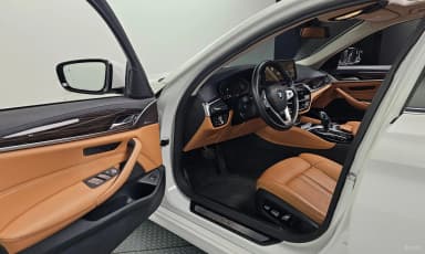 5 Series (G30)