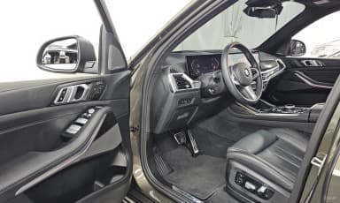 X7 (G07)