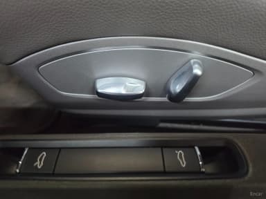 910