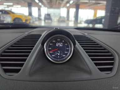 910