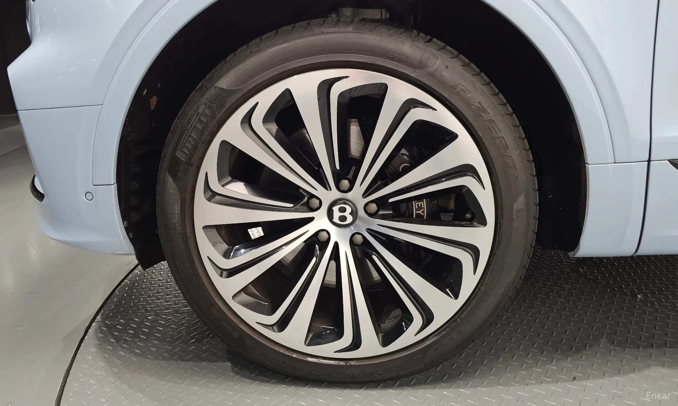 Bentayga
