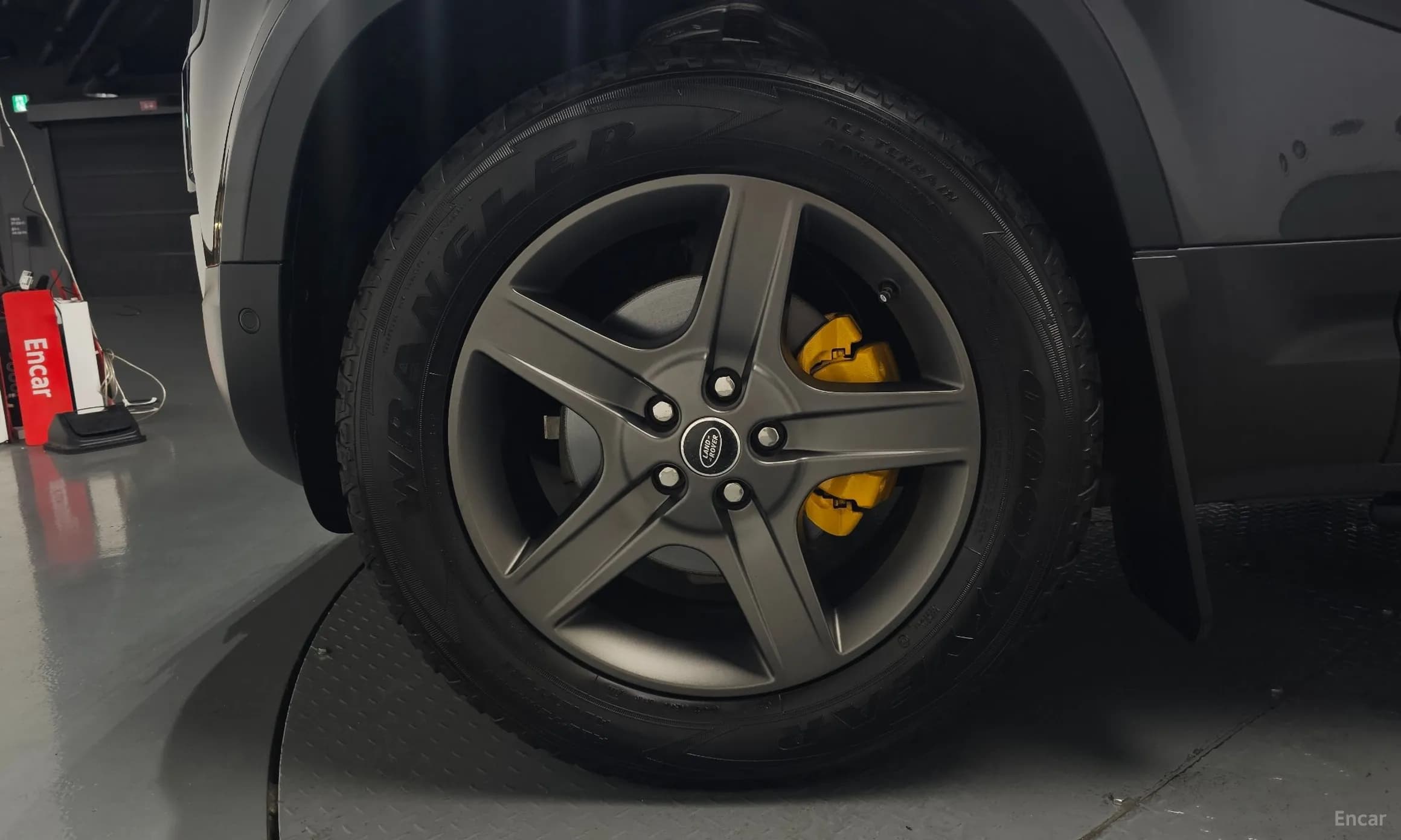 Defender (L663)