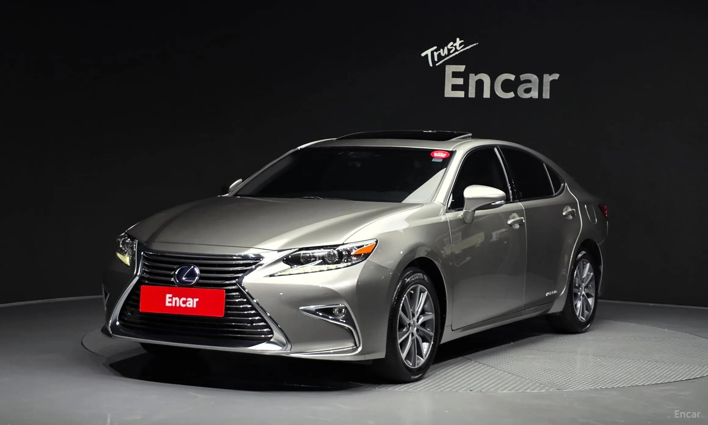 New ES300h