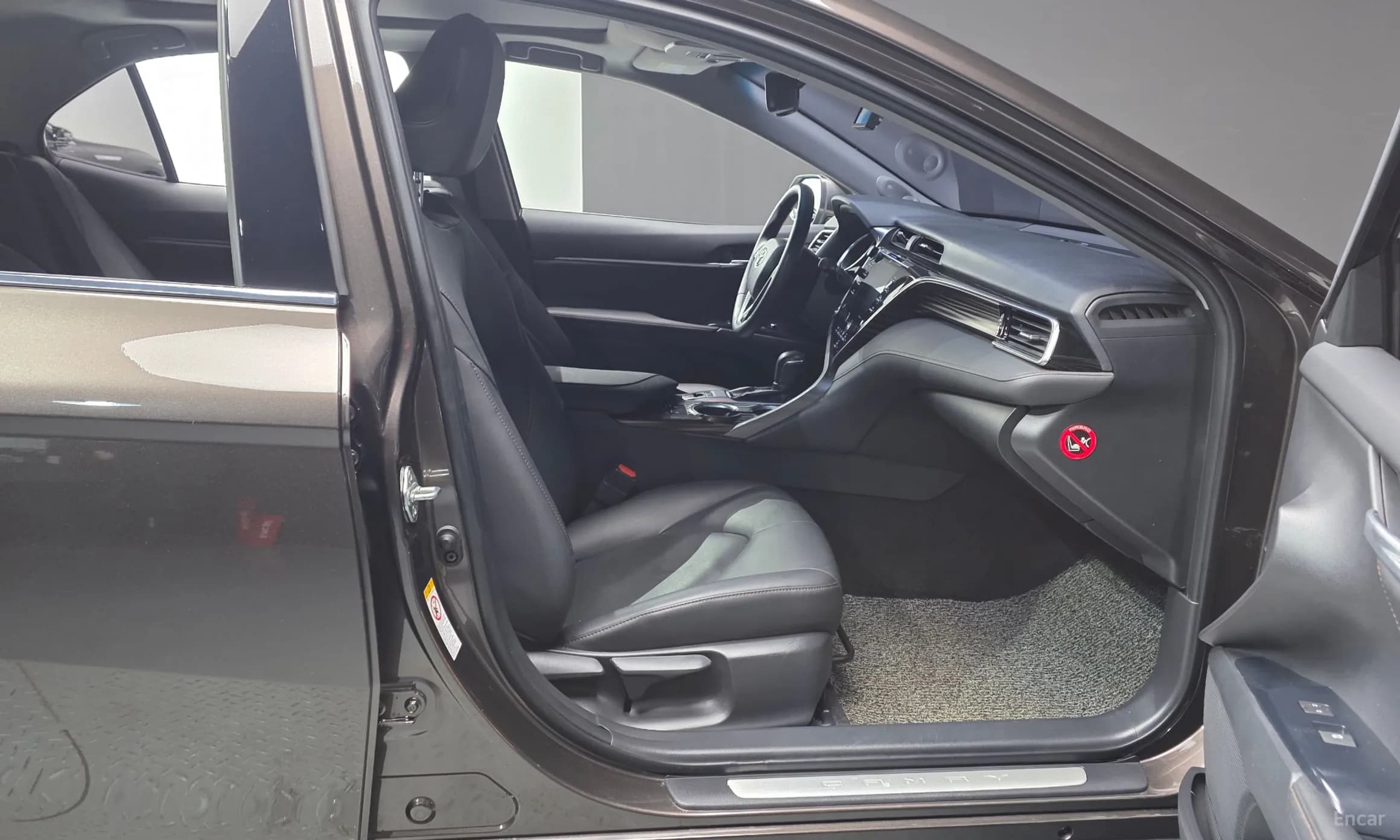 Camry (XV70)