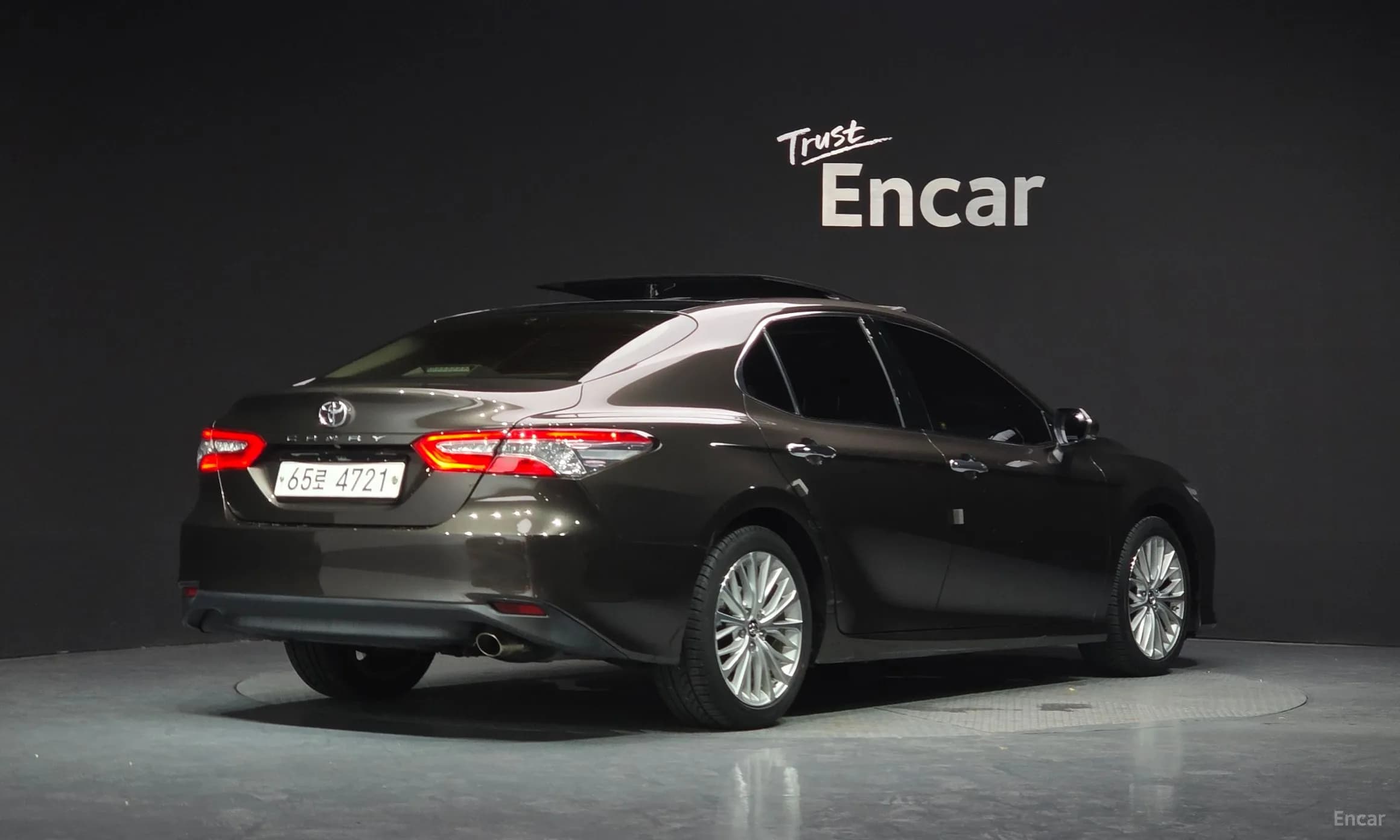 Camry (XV70)