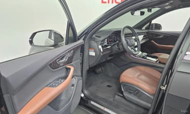 Q7 (4M)