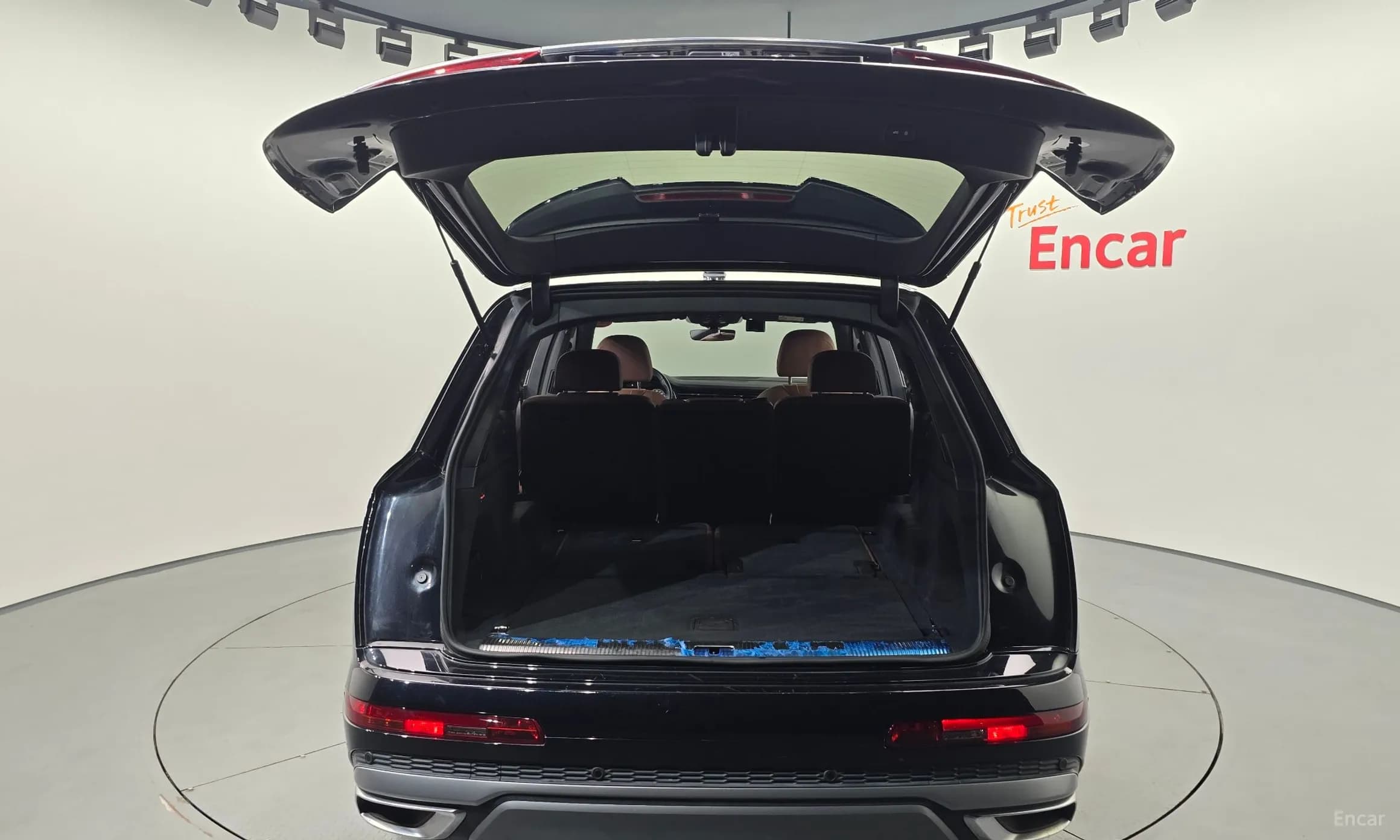Q7 (4M)