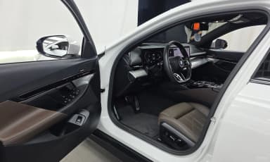 5 Series (G60)