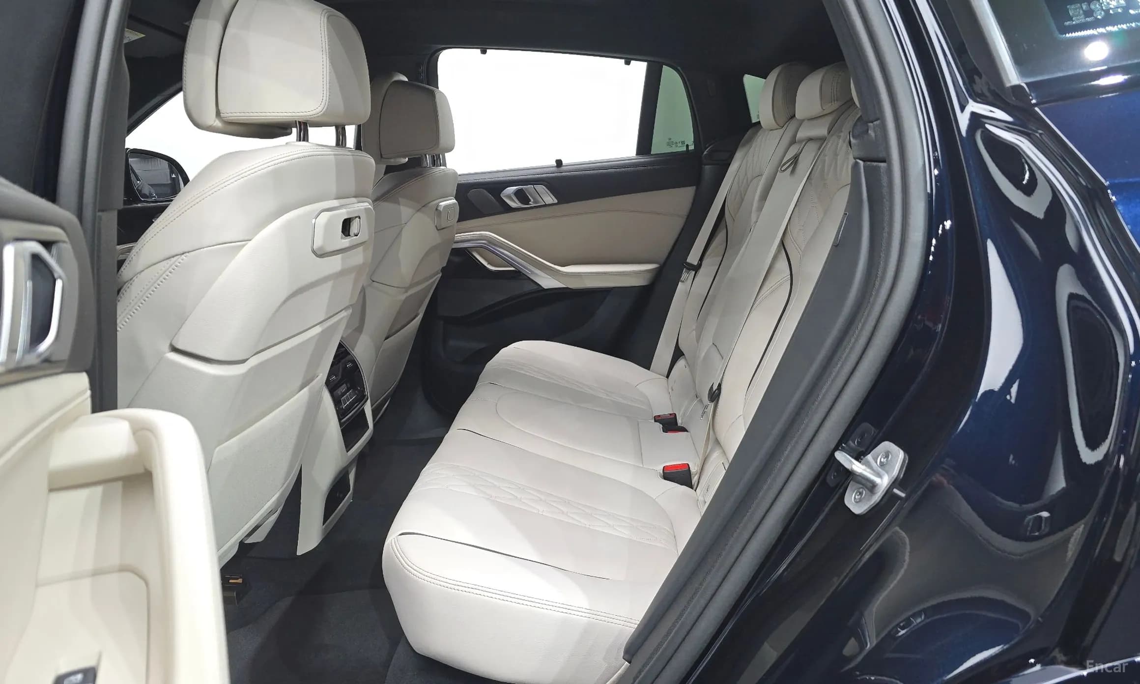 X6 (G06)