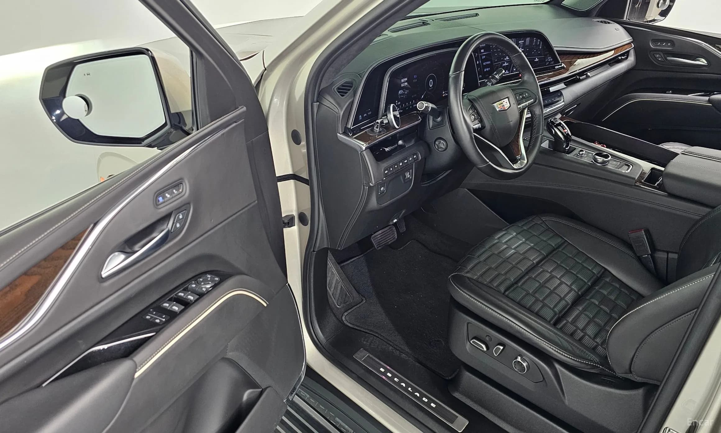 Escalade 5th Generation