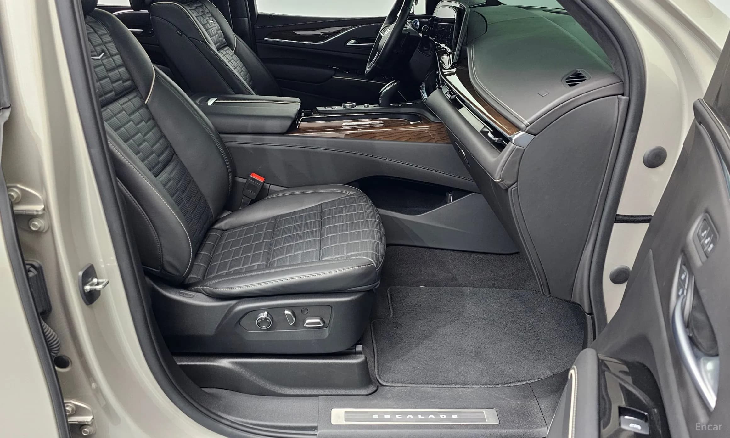 Escalade 5th Generation