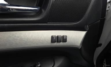 G37