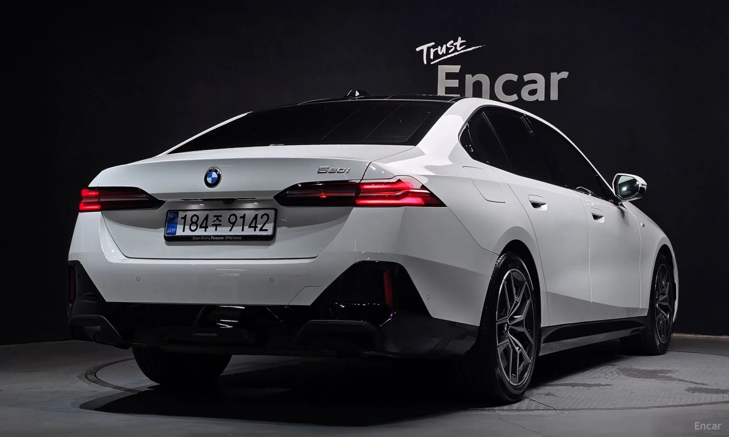5 Series (G60)