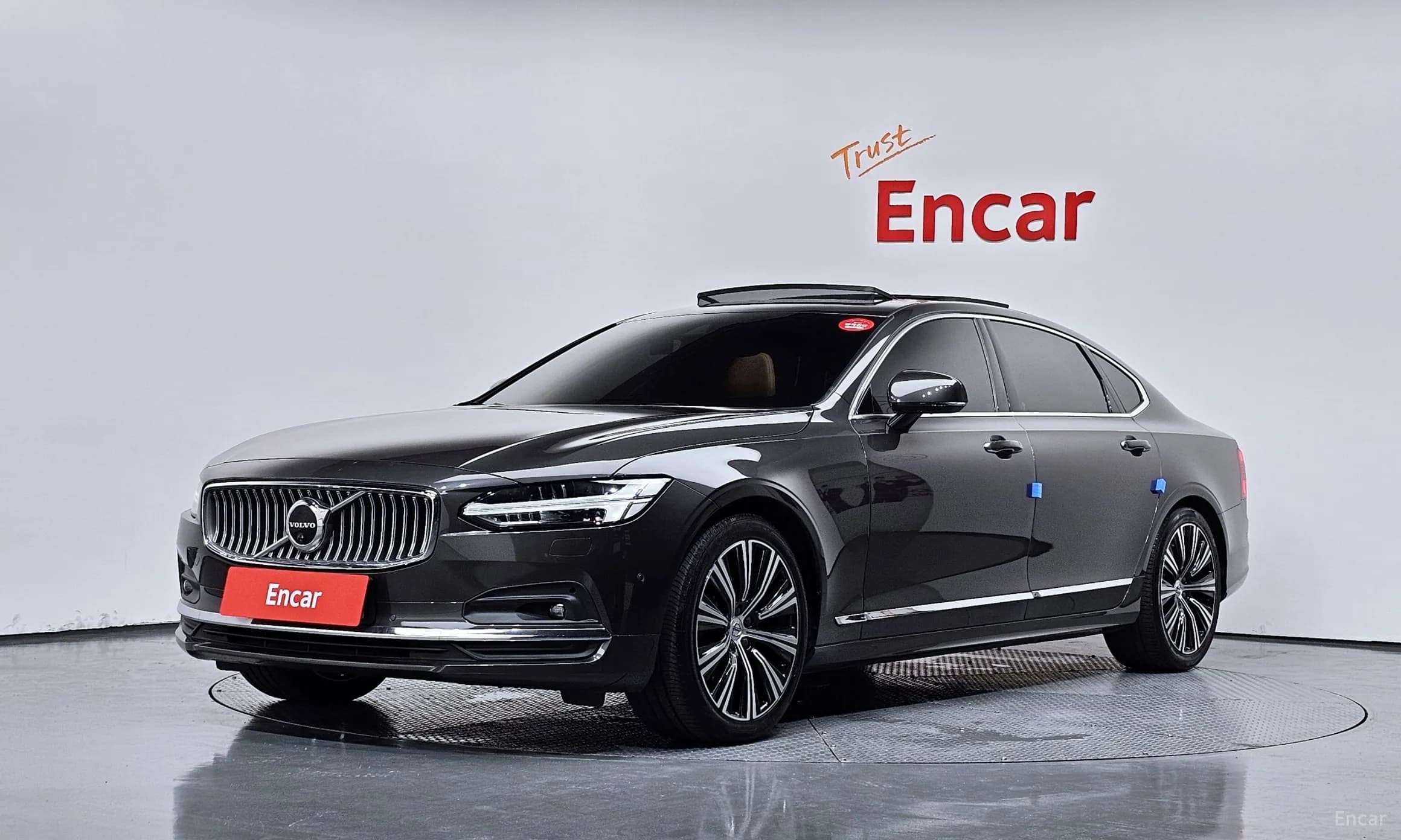 S90