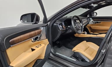 S90