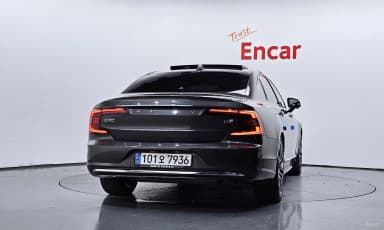S90