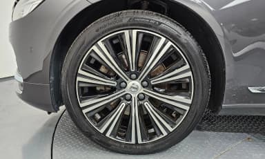 S90