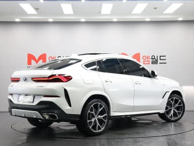 X6 (G06)