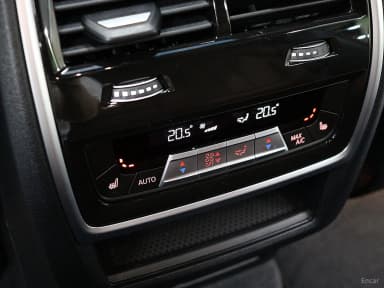X6 (G06)