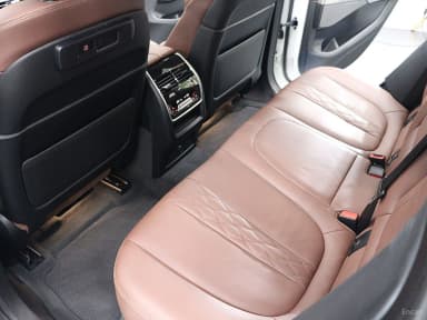 X6 (G06)