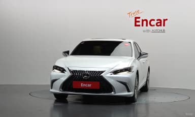 ES300h 7th Generation