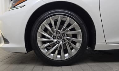ES300h 7th Generation