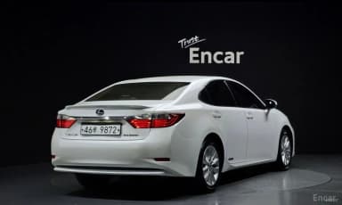 New ES300h
