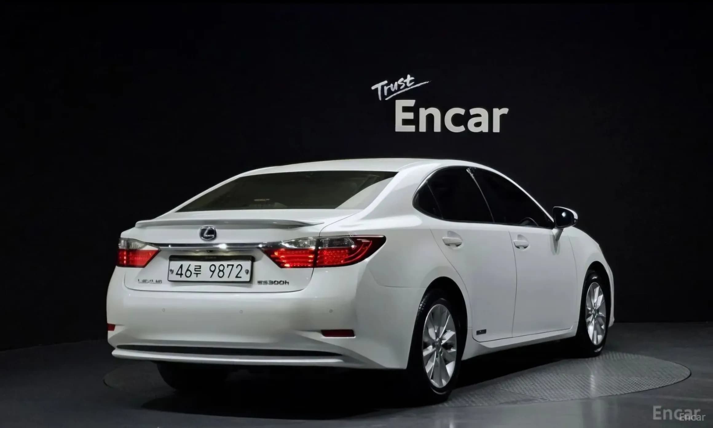New ES300h