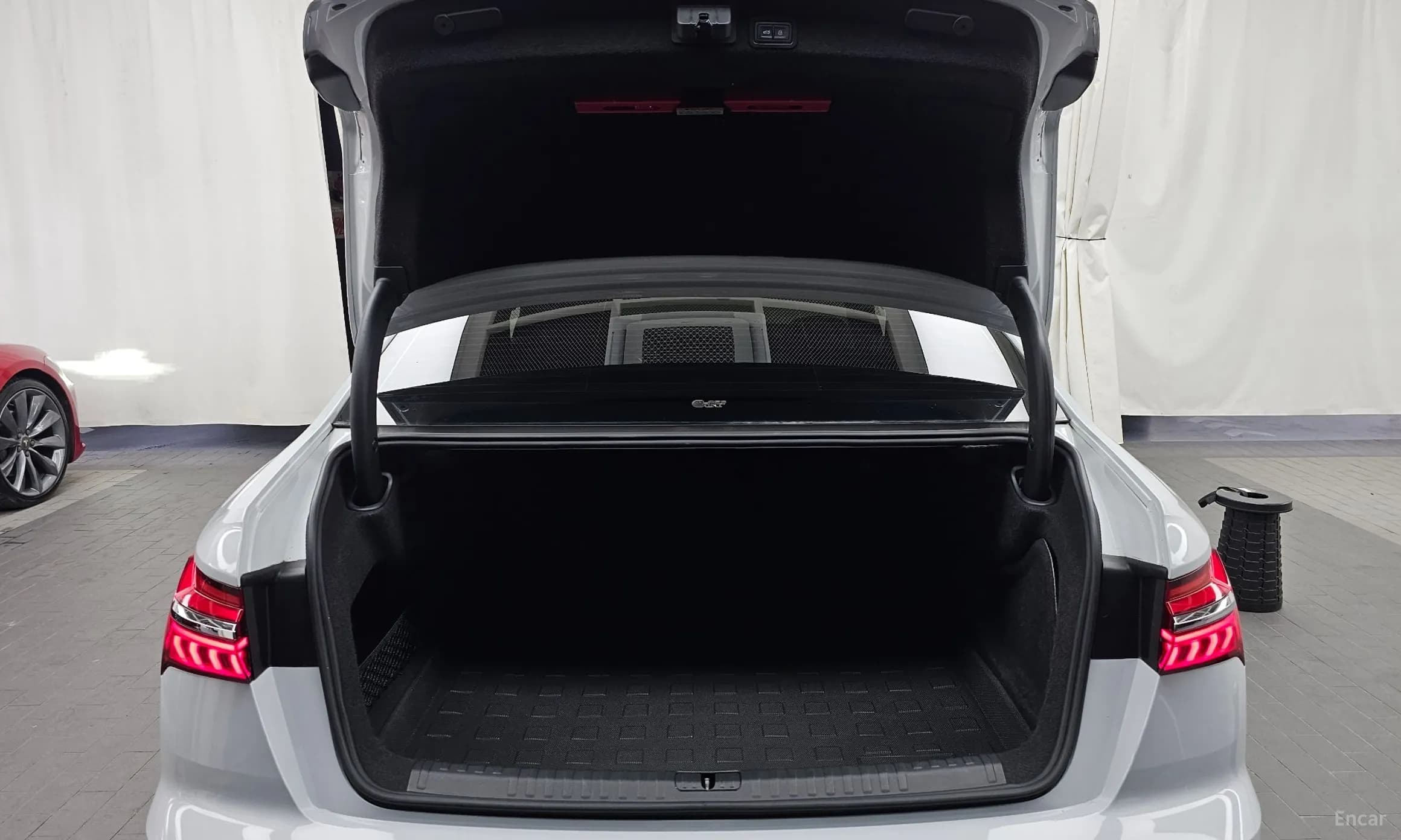 A6 (C8)