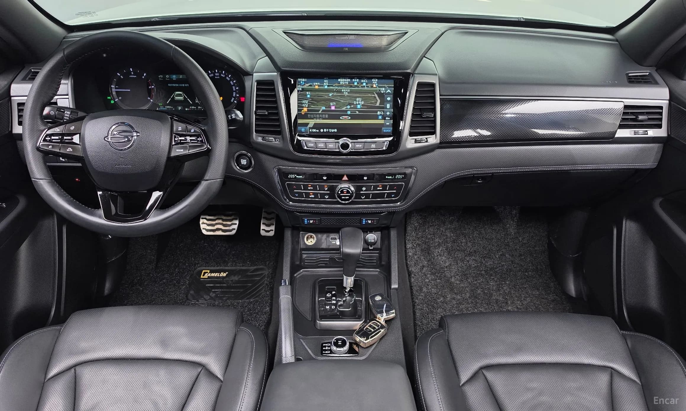 Rexton Sports Khan