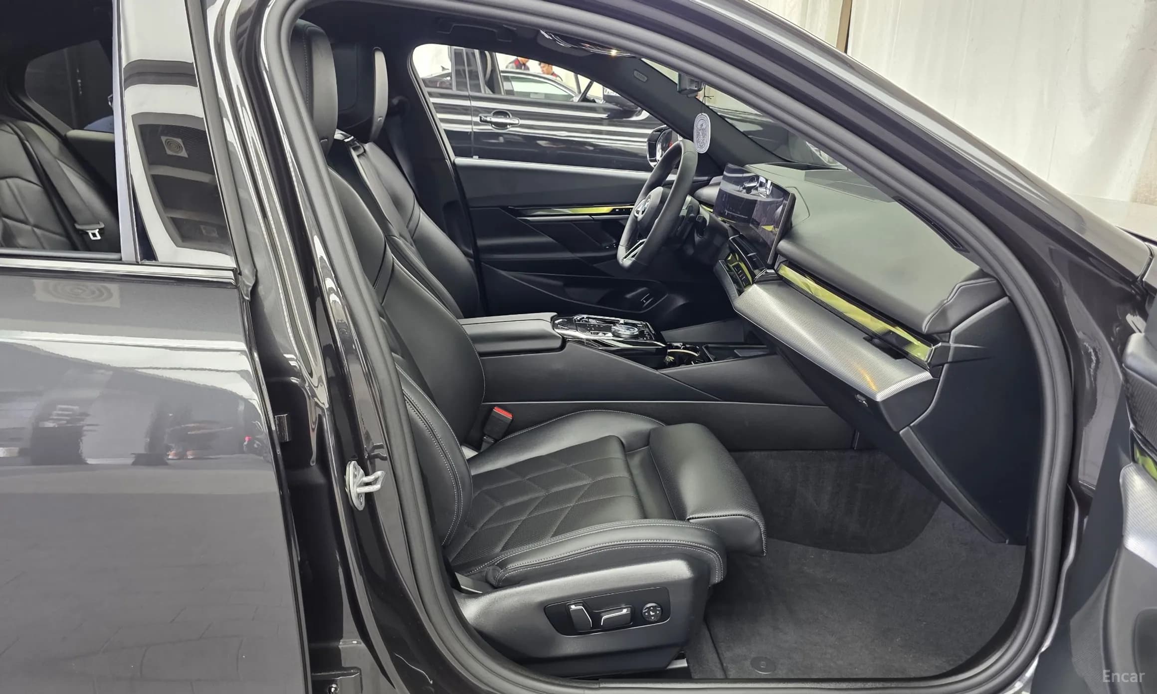 5 Series (G60)
