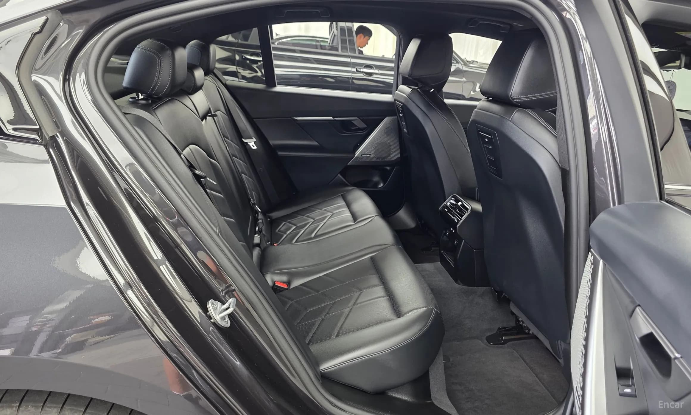 5 Series (G60)