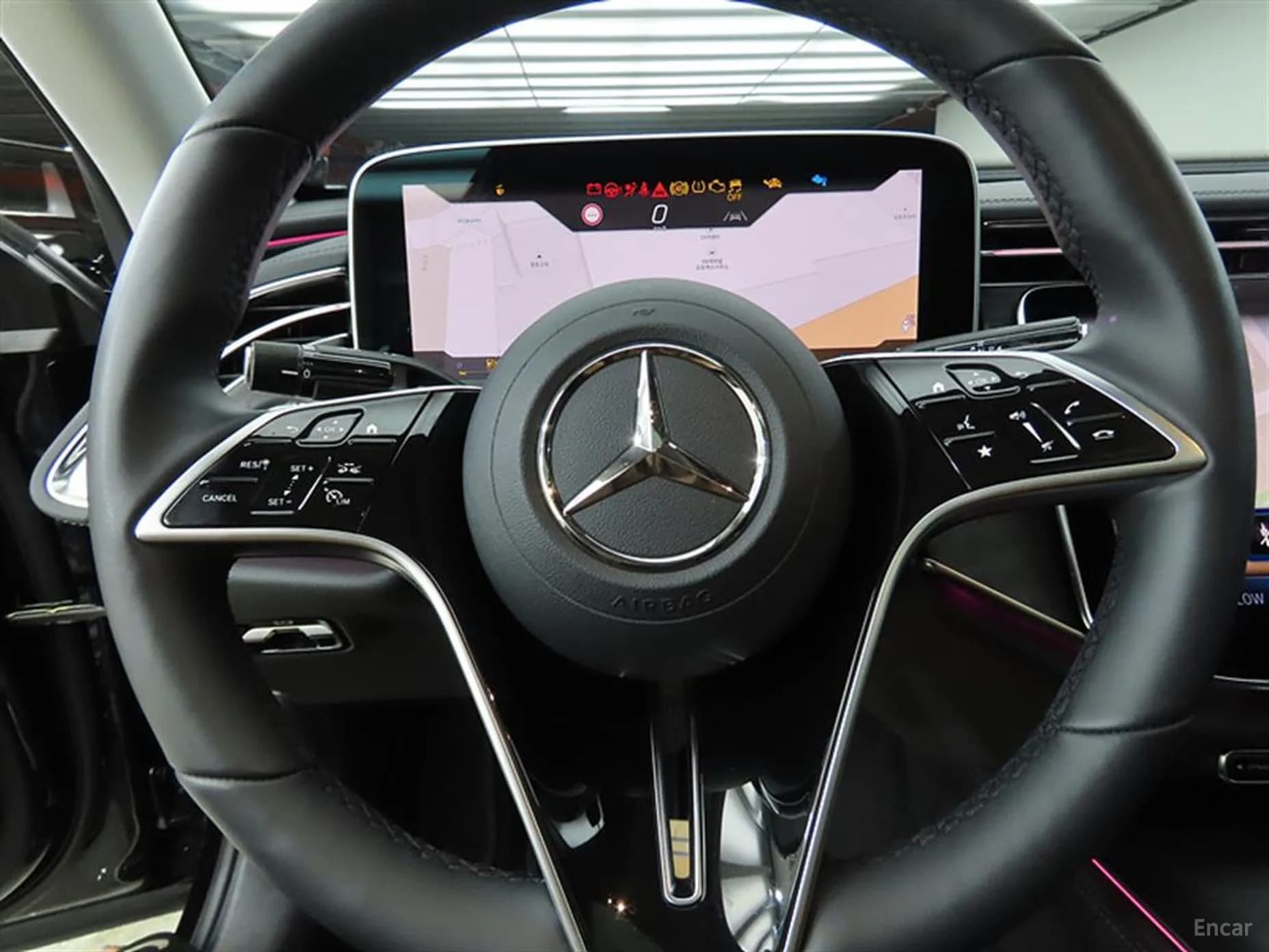 E-Class W214