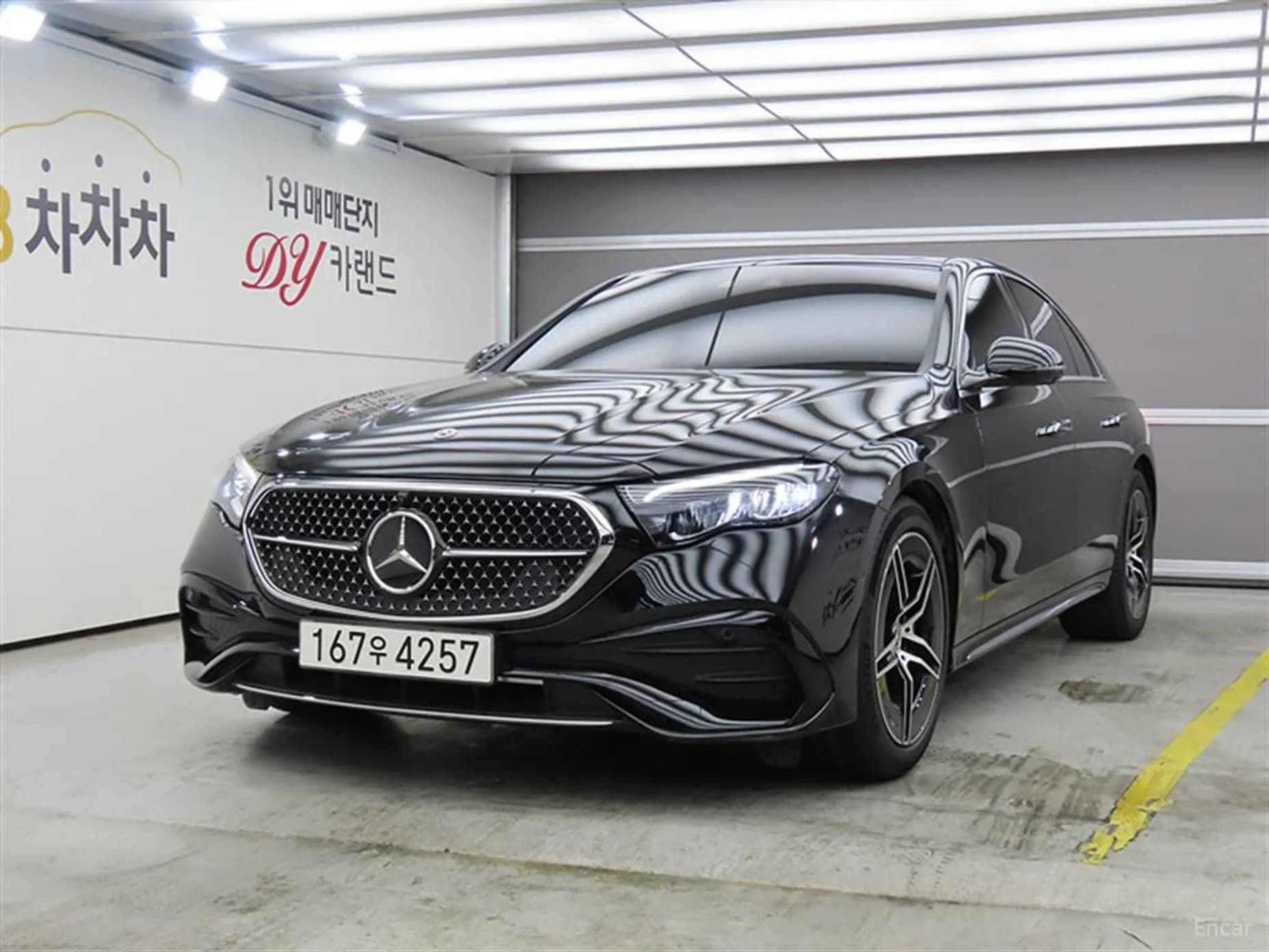 E-Class W214