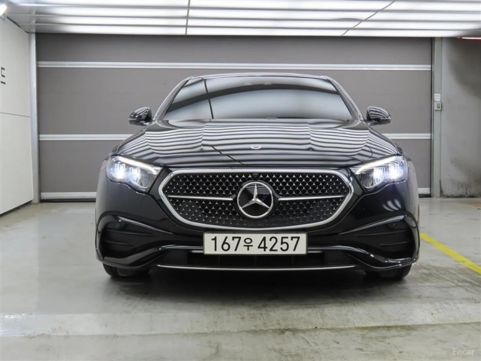 E-Class W214