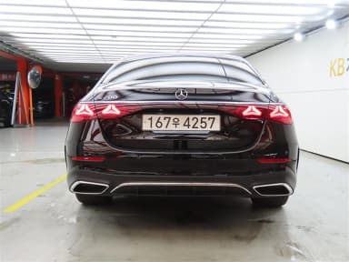 E-Class W214