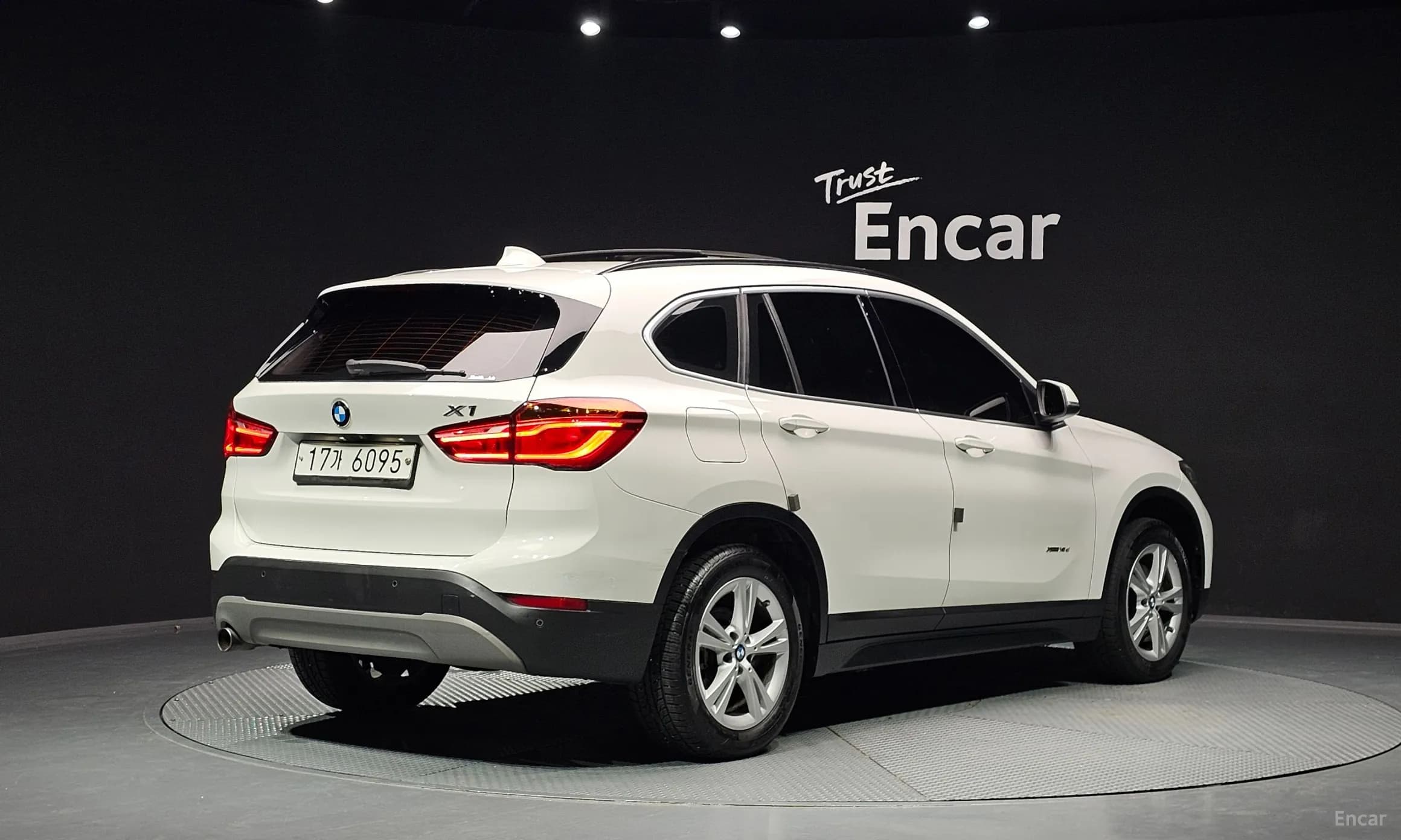 X1 (F48)