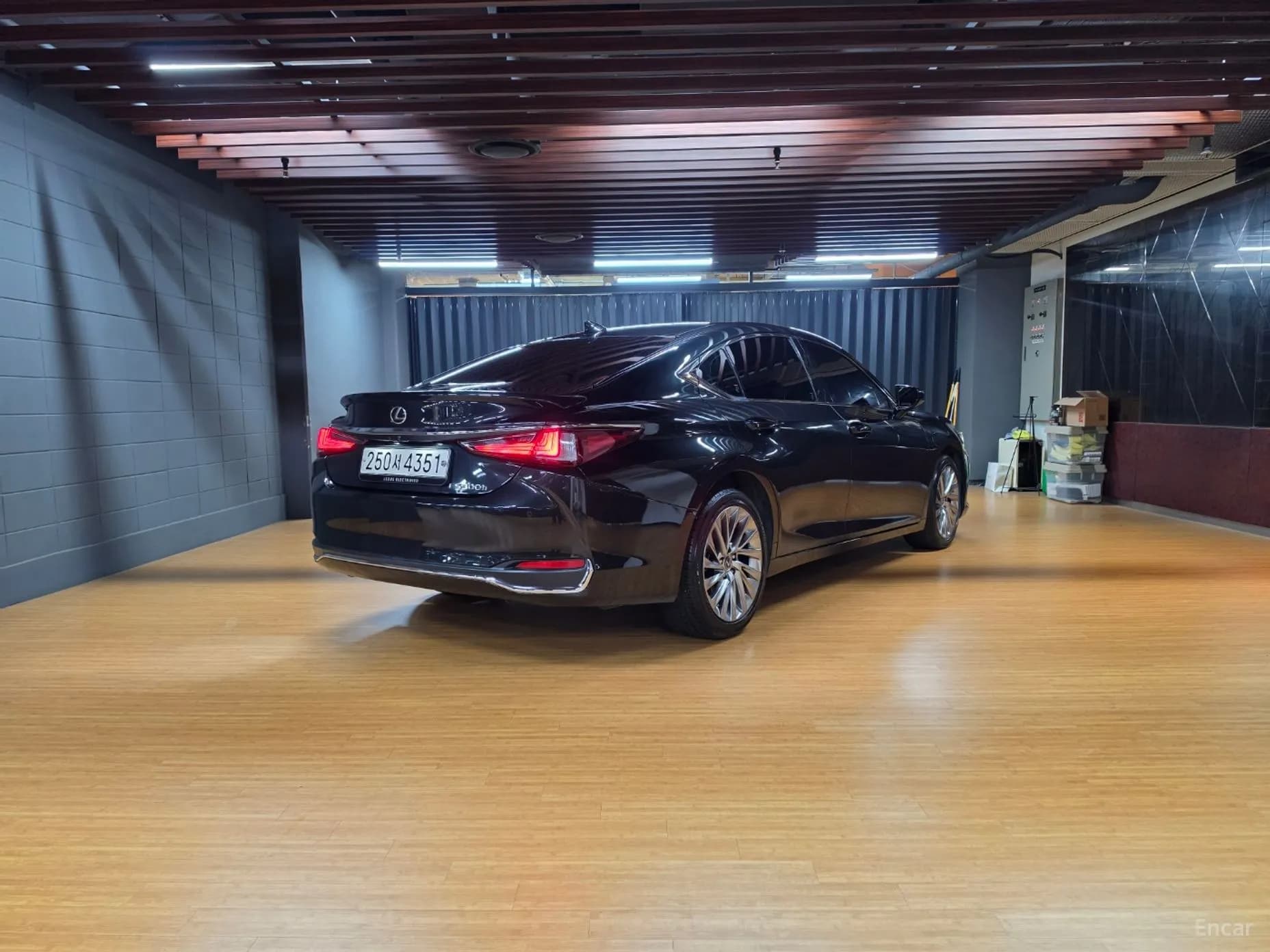 ES300h 7th Generation