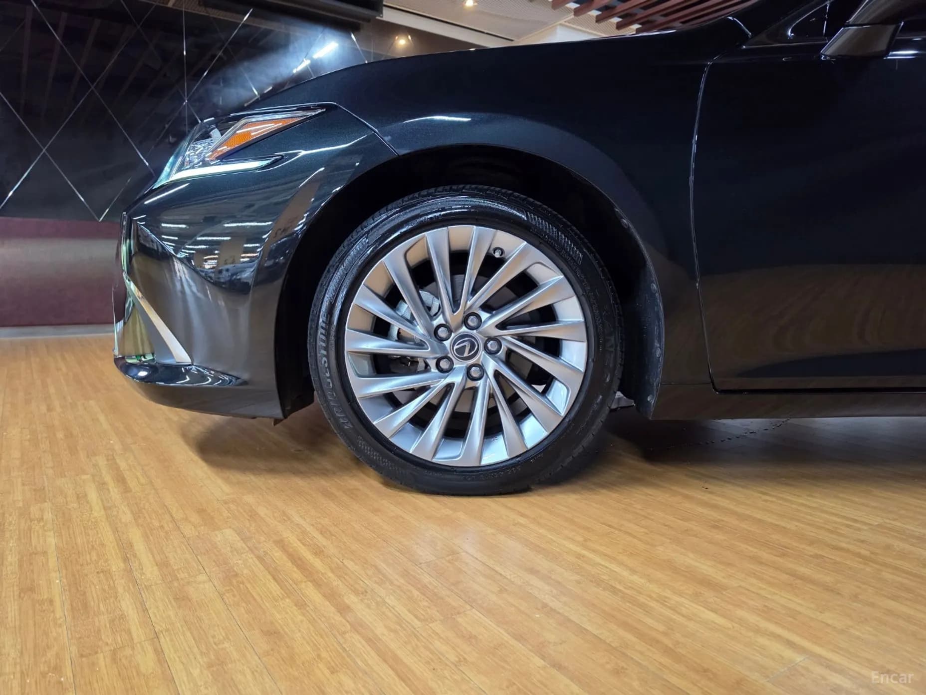 ES300h 7th Generation