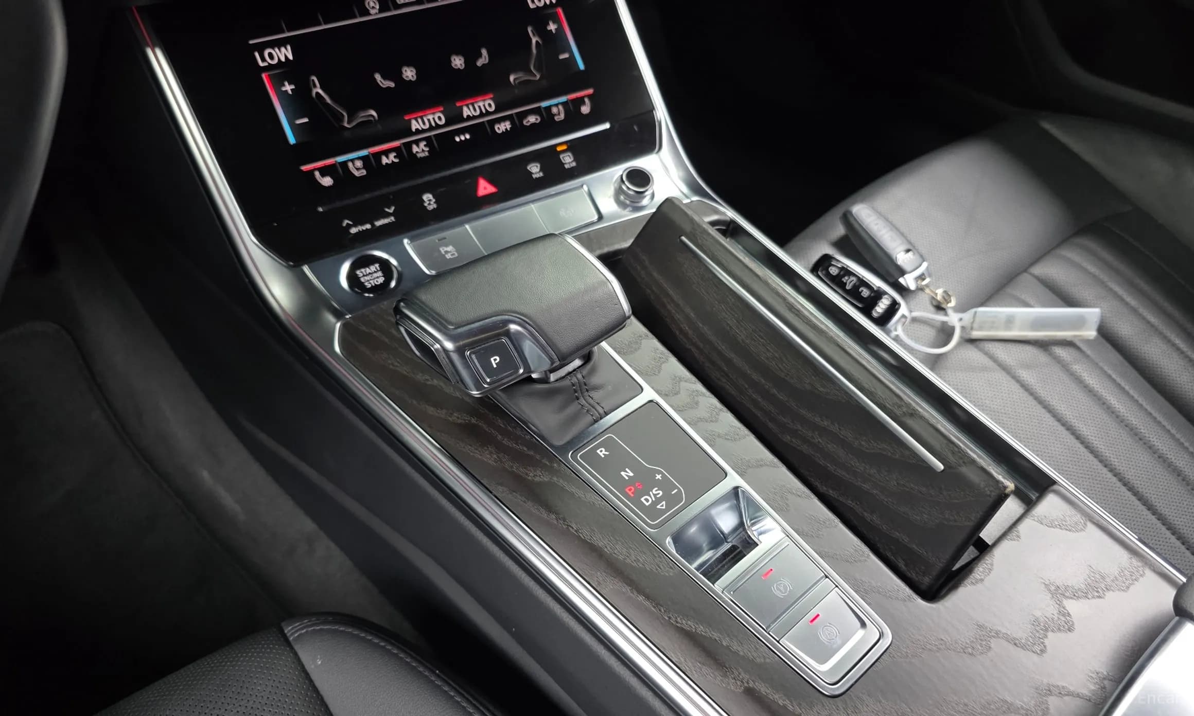 A6 (C8)