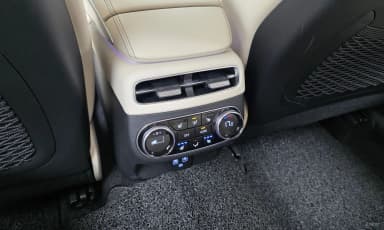 GV70