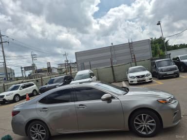 New ES300h