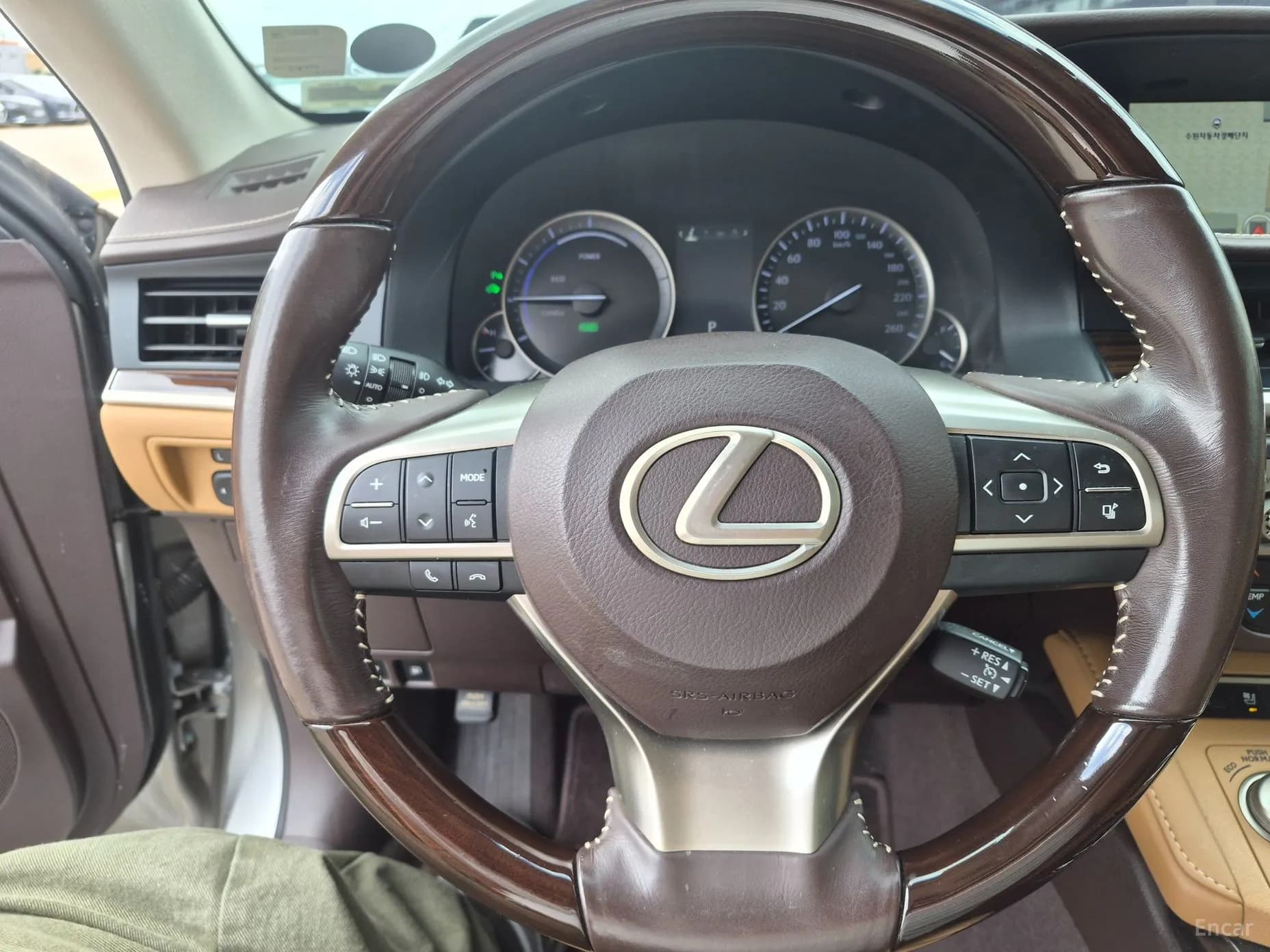 New ES300h