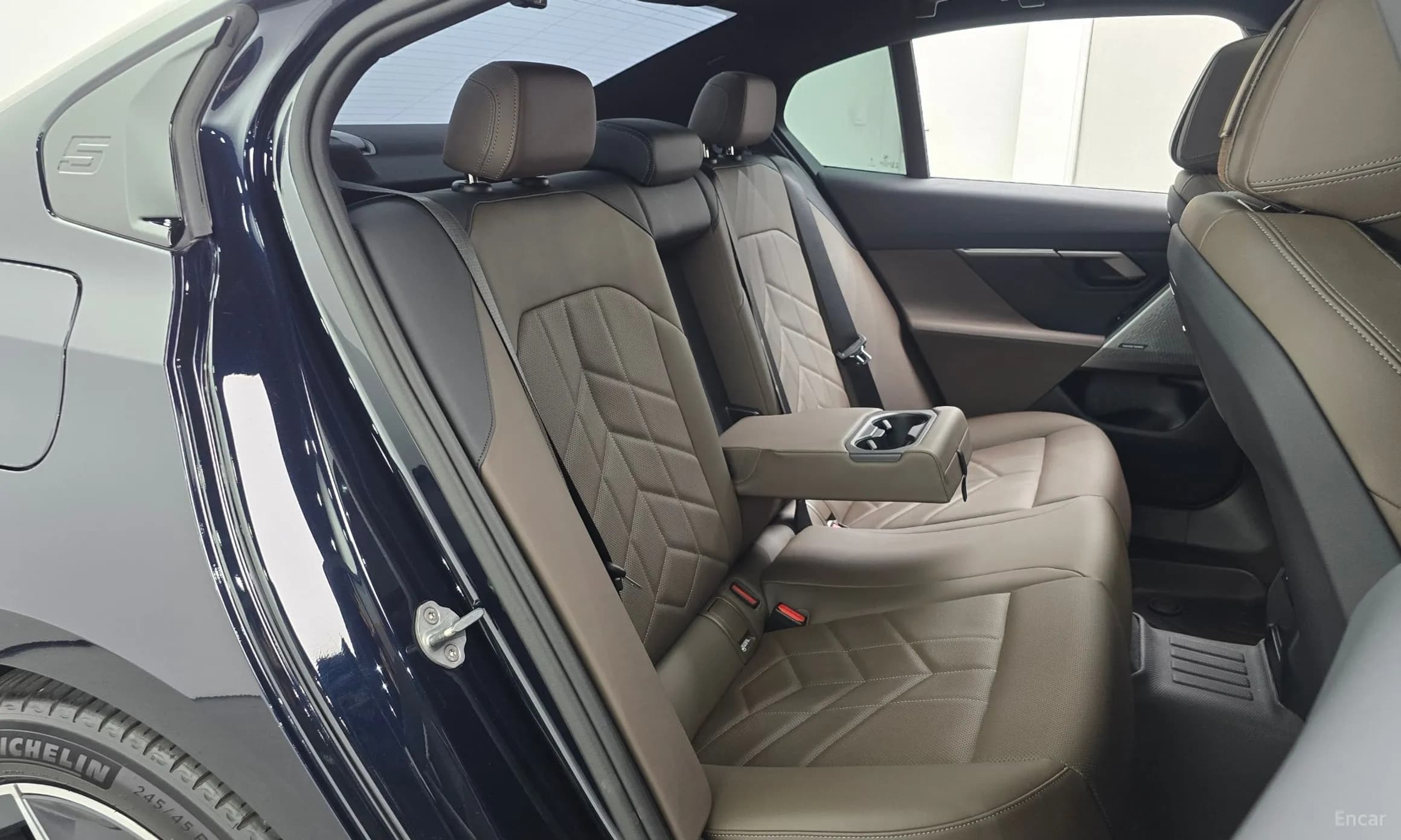 5 Series (G60)