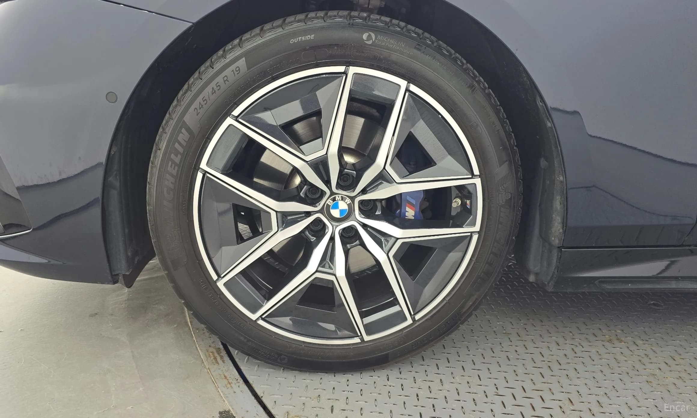 5 Series (G60)