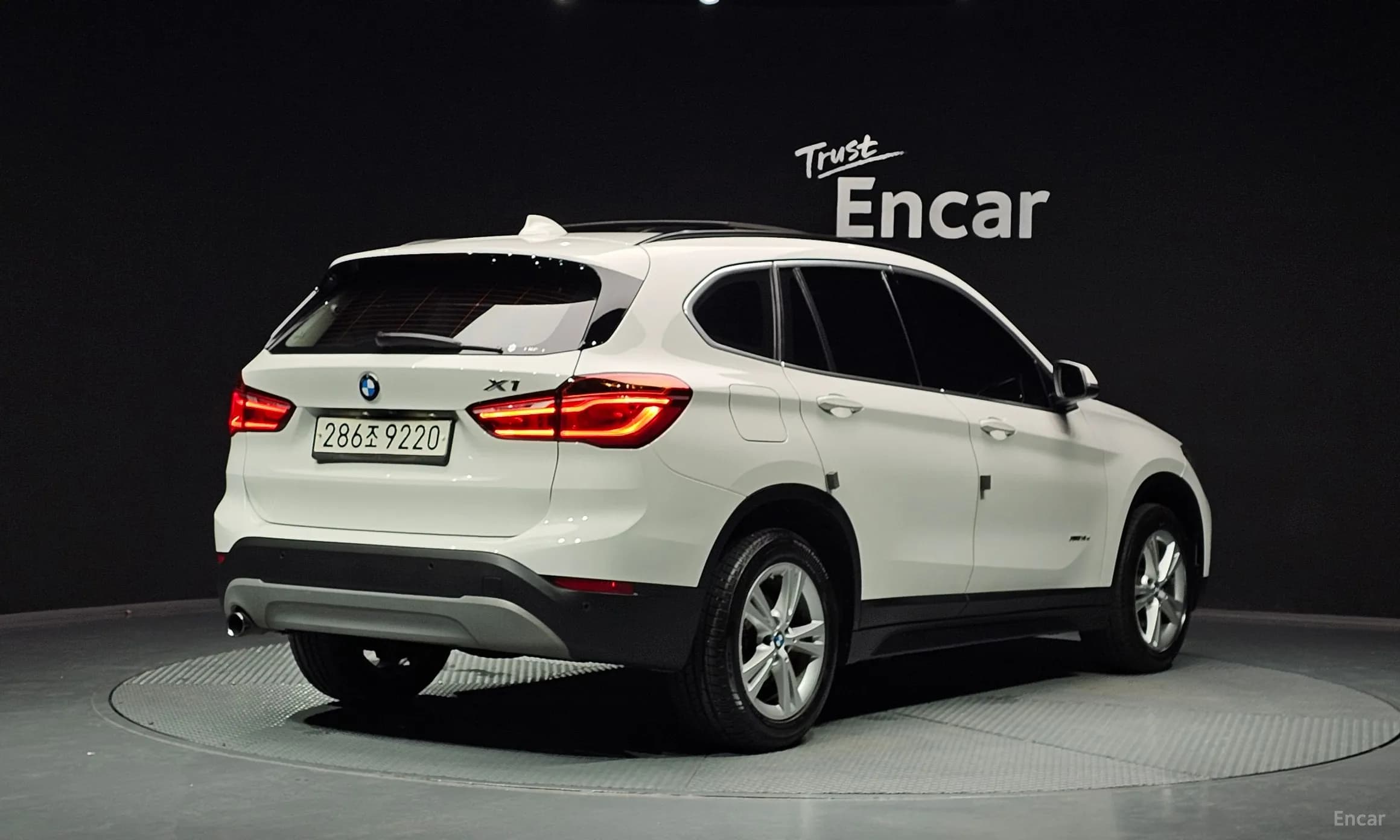 X1 (F48)