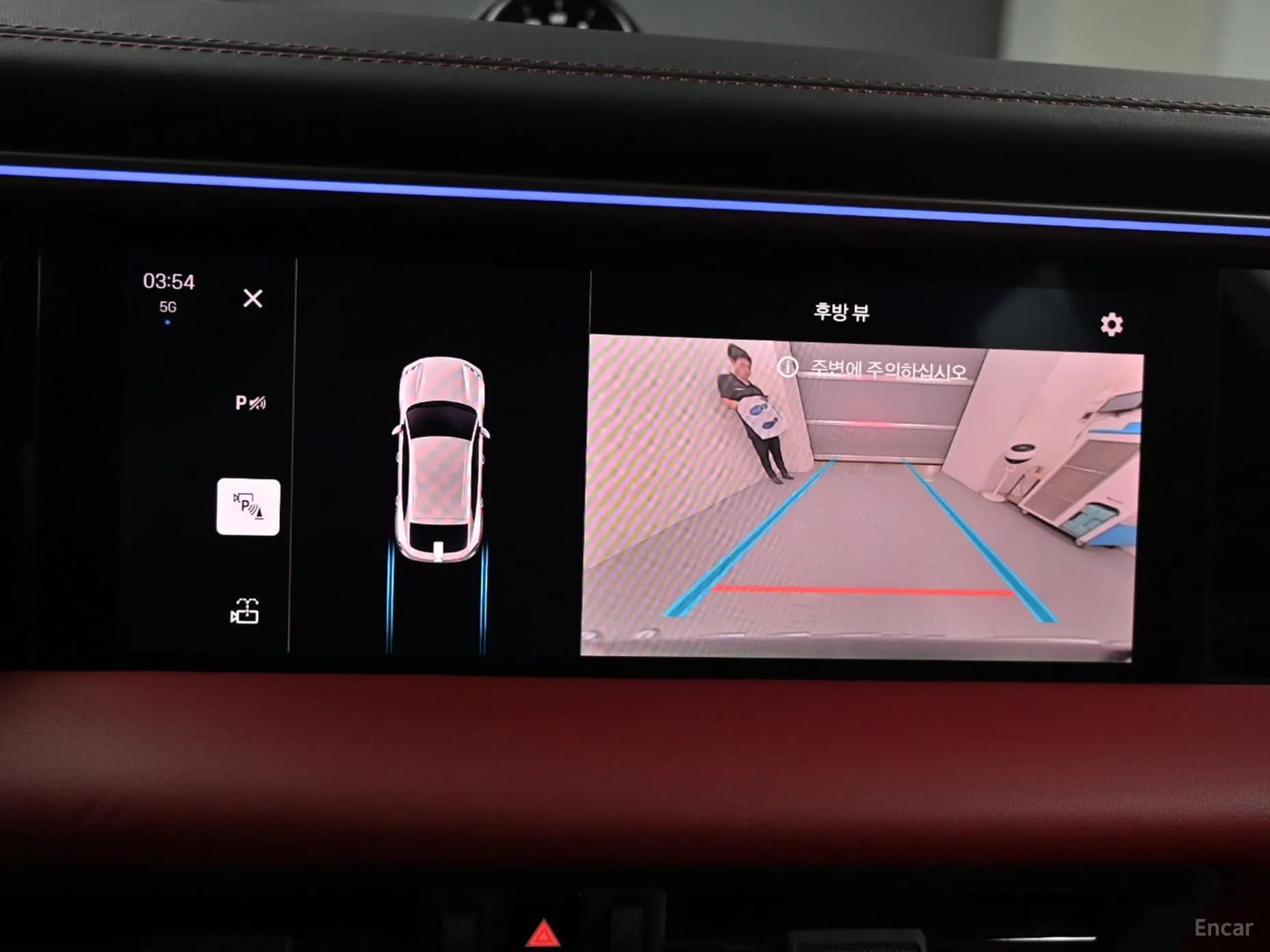 Macan EV