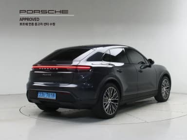 Macan EV