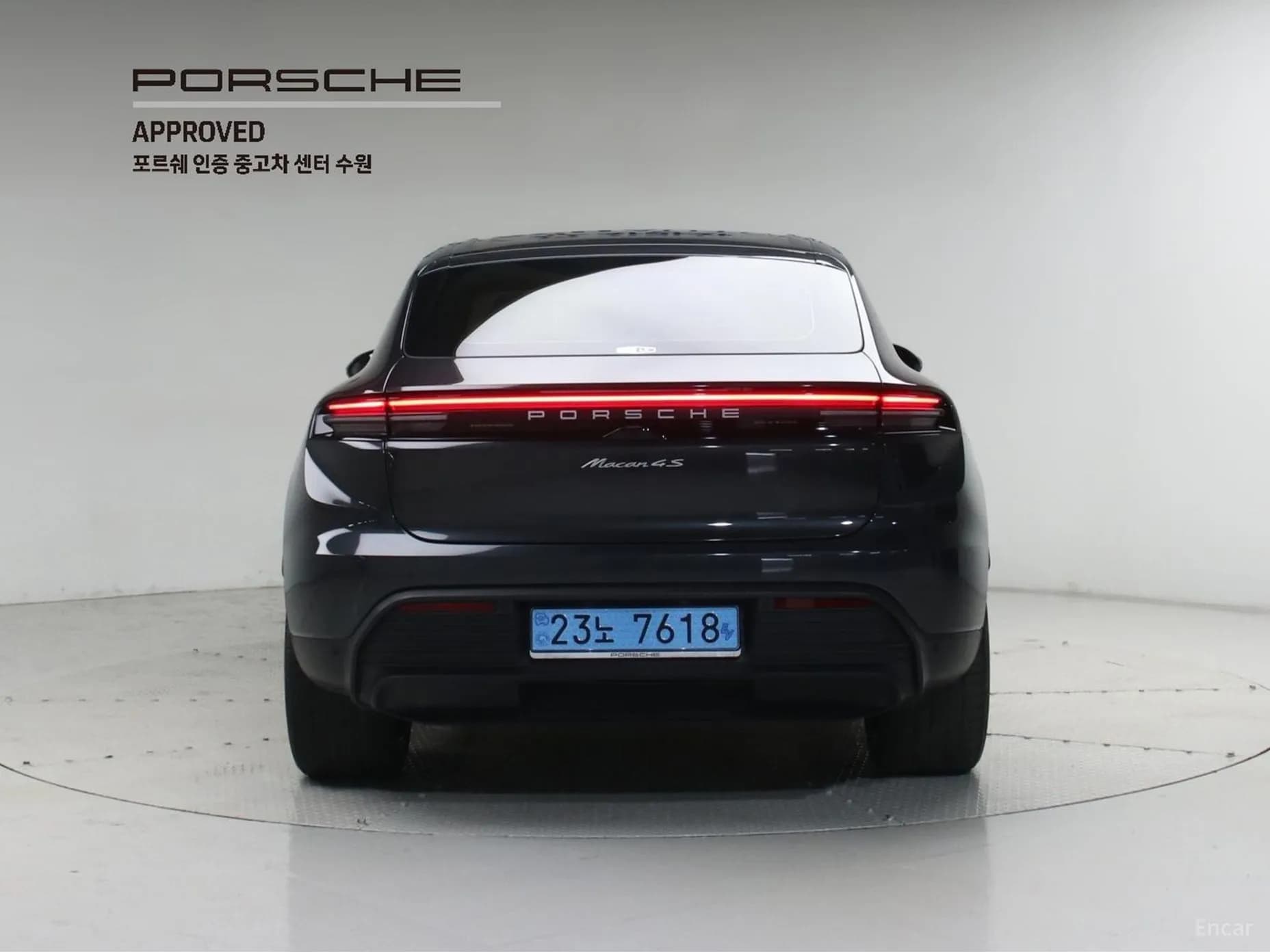 Macan EV
