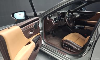 ES300h 7th Generation